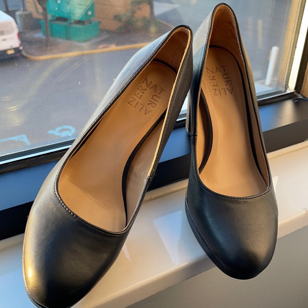 NATURALIZER Berlin Pump heels